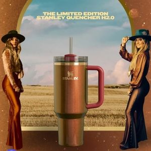 STANLEY x LAINEY WILSON Country Gold Quencher limited edition sold out.